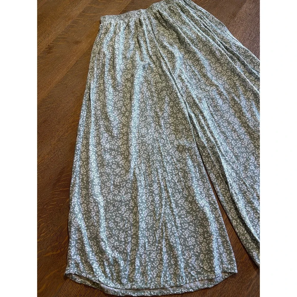 Women's Green Pants Bundle – XS/S/ Size 2